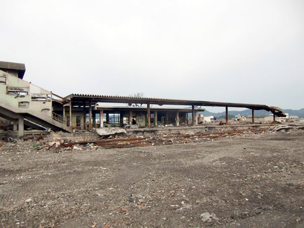 陸中山田駅（山田町川向町）