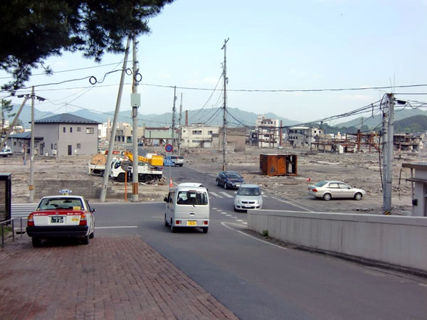 山田町役場前（山田町八幡町）