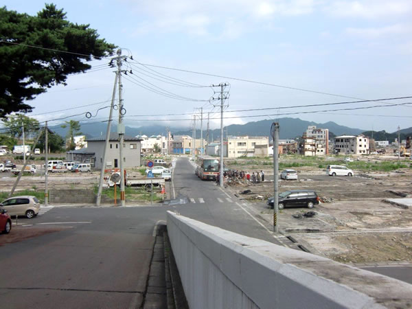 山田町役場前（山田町八幡町）