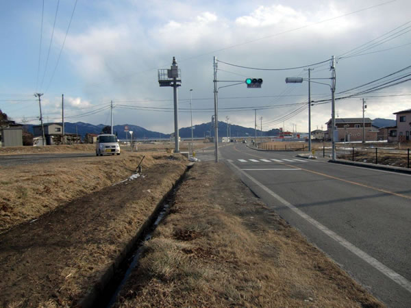 大沢小学校入口（山田町大沢）