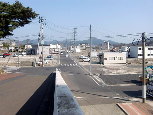 山田町役場前（山田町八幡町）