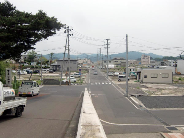 山田町役場前（山田町八幡町）