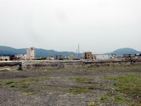 陸中山田駅裏（山田町川向町）