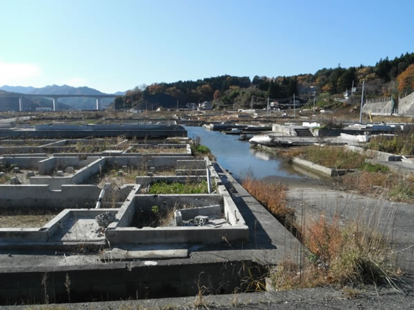 織笠大橋山田側出口付近