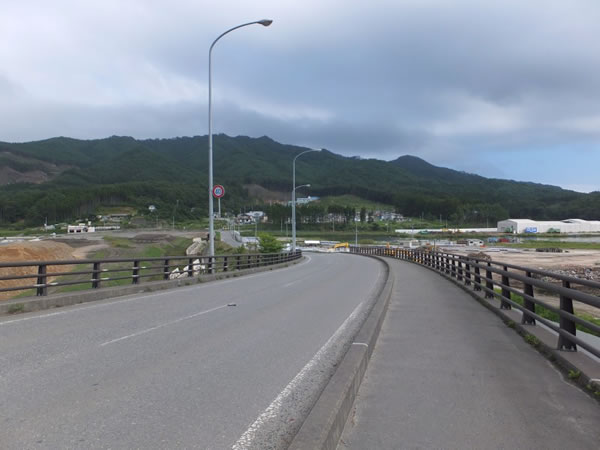 船越 浦の浜大橋