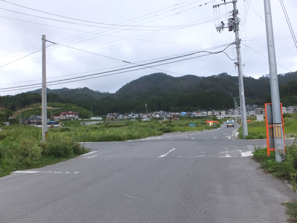 田の浜 堤防側より