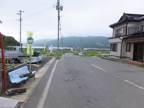 田の浜 バス停より