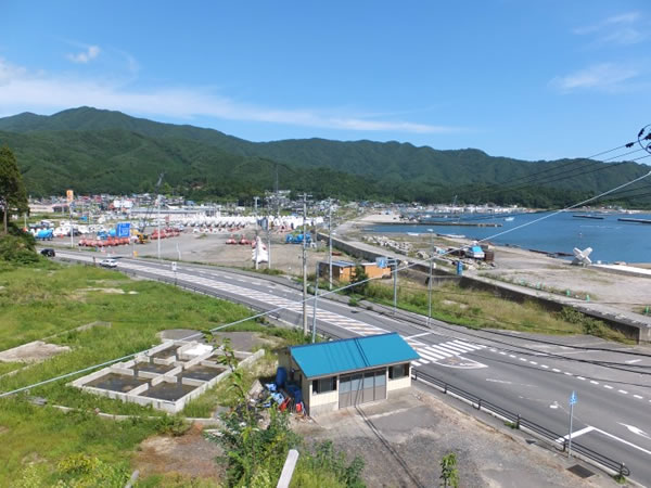 魚賀波間神社より