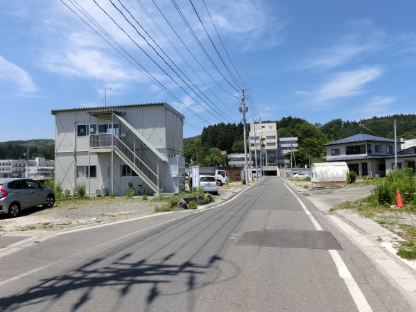 八幡町役場前道路から