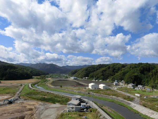 織笠　三陸道より（西）