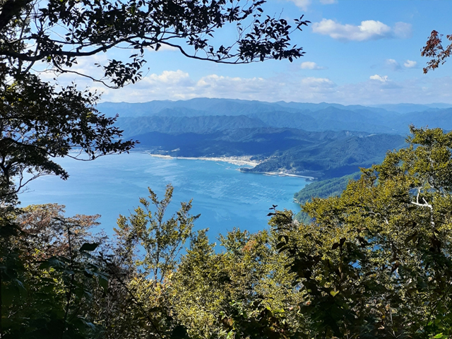 霞露ヶ岳